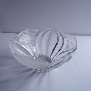 Vtg Petal Shaped Crystal/Frosted Glass Bowl